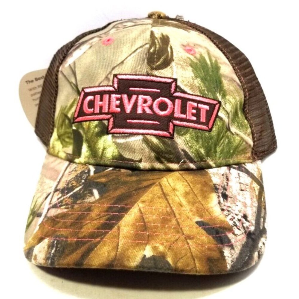 Realtree APG Camo Trucker Hat Cap w/ Pink Chevrolet Logo & Brown Mesh NOS NEW